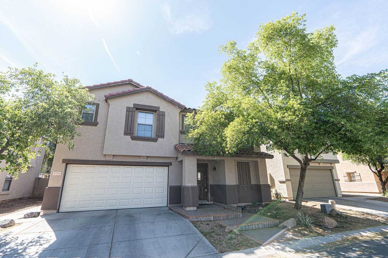 2754 S Southwind Dr - Photo 2 of 24