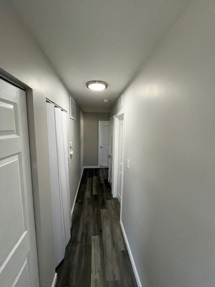 67 Brooks St - Photo 4 of 9