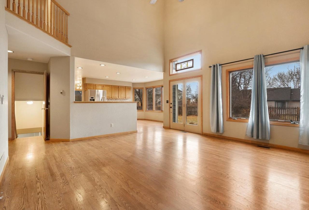4345 Westbrooke Dr - Photo 2 of 22