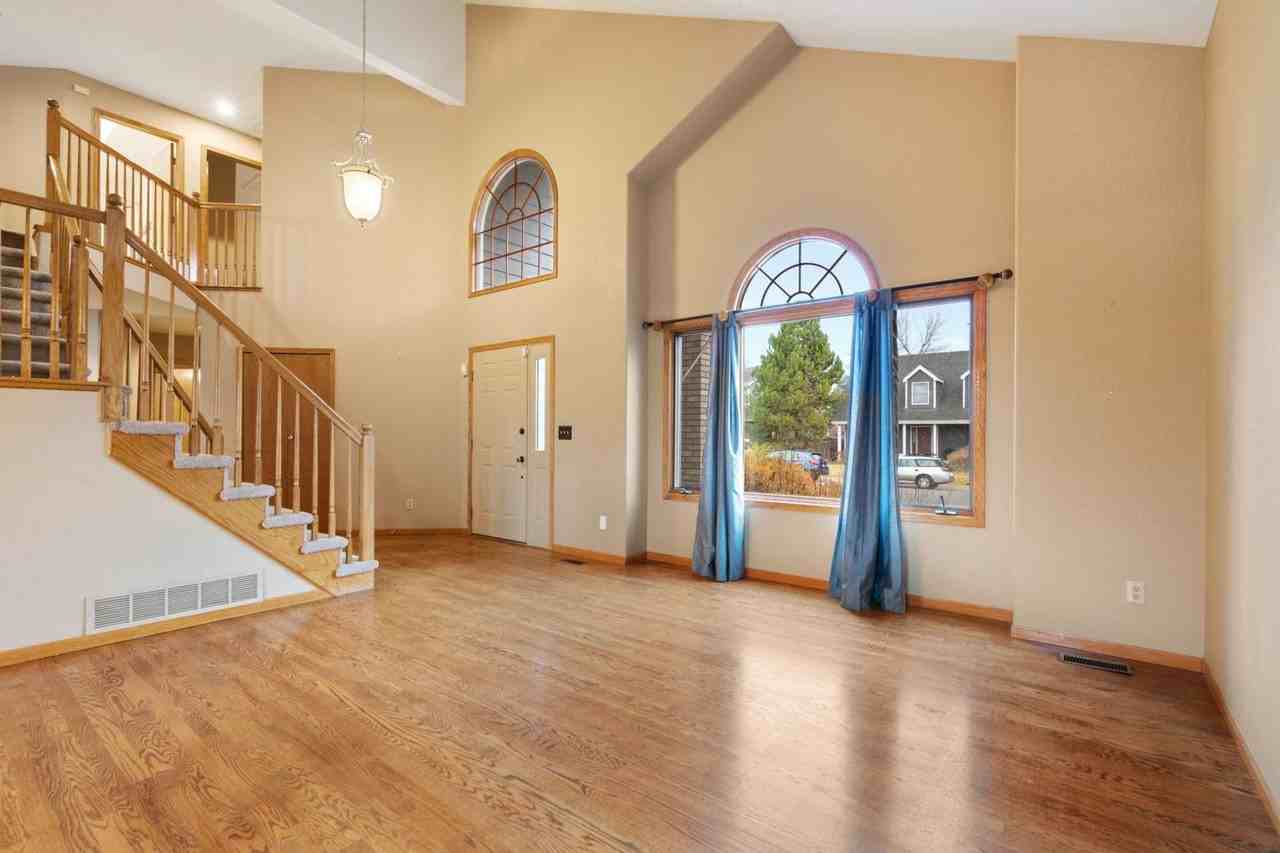 4345 Westbrooke Dr - Photo 3 of 22