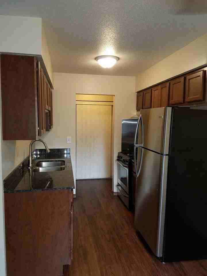 Riverwood 215 - Photo 7 of 9