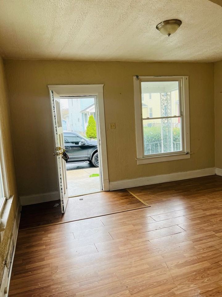 1606 Morris St - Photo 2 of 8