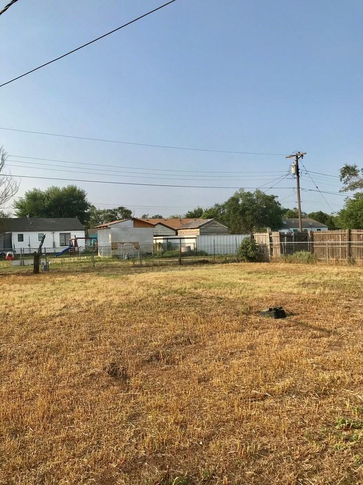 3811 Ne 17th Ave - Photo 2 of 9