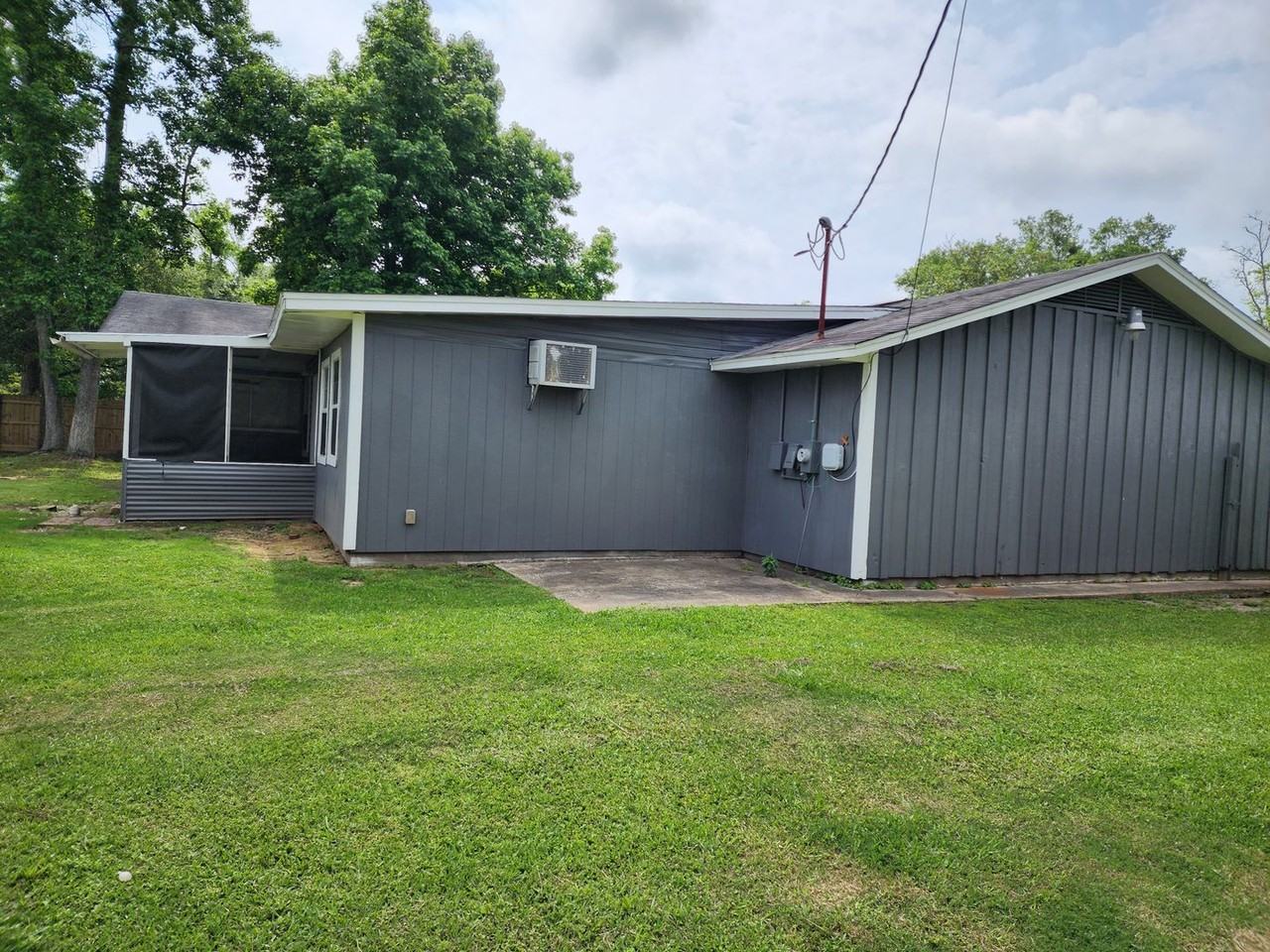 2308 Maxwell Cir - Photo 2 of 19