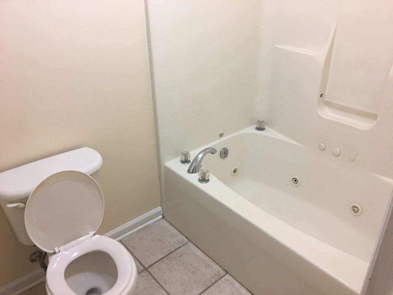 6350 Jacobs Creek Cir - Photo 6 of 41