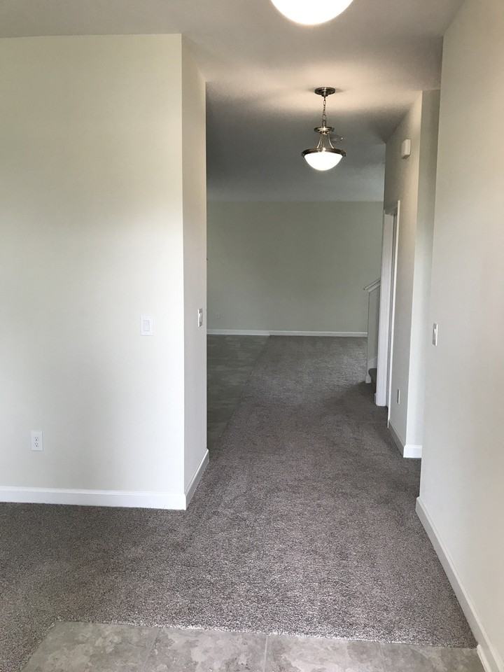 11131 Sycamore Woods Dr - Photo 4 of 49