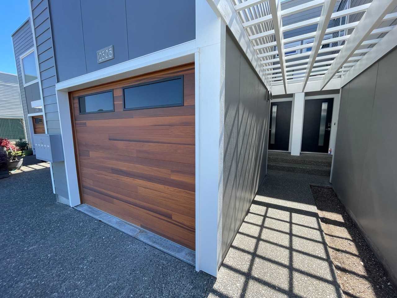 2305 Skyline Way - Photo 6 of 35