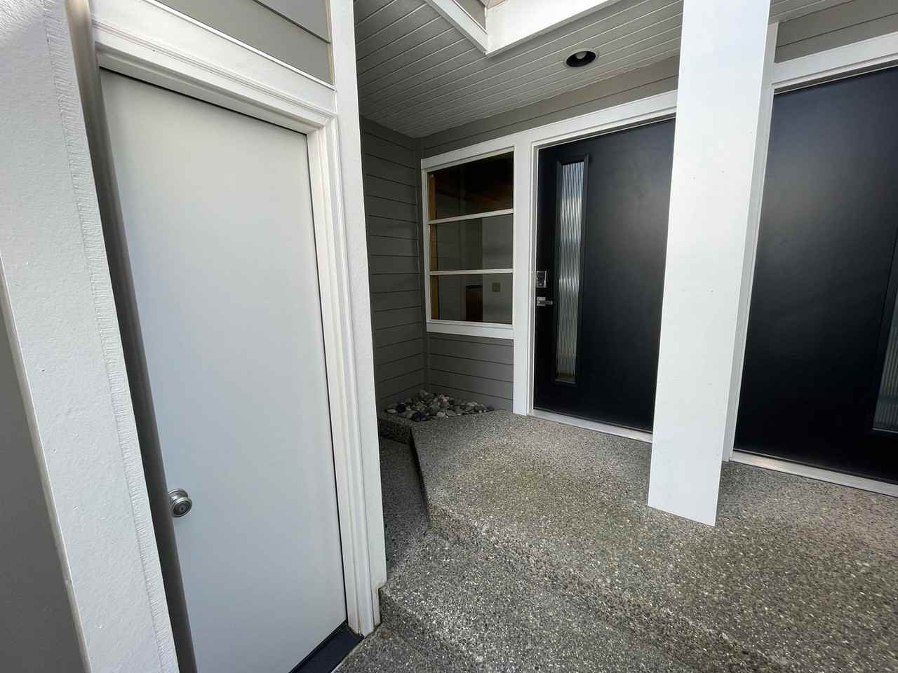 2305 Skyline Way - Photo 7 of 35