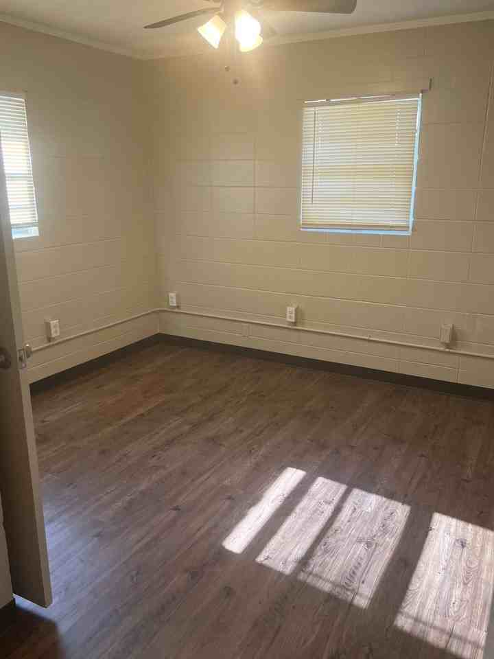 175 Maurine St - Photo 3 of 10