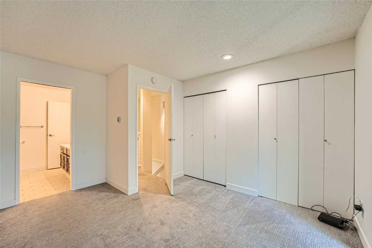 22717 Lakeview Dr - Photo 6 of 11