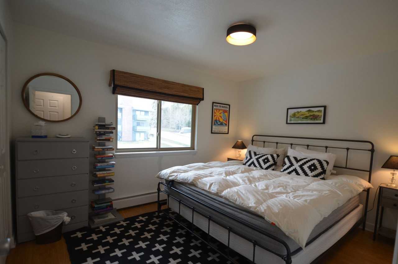 1143 Straight Creek Dr - Photo 2 of 18