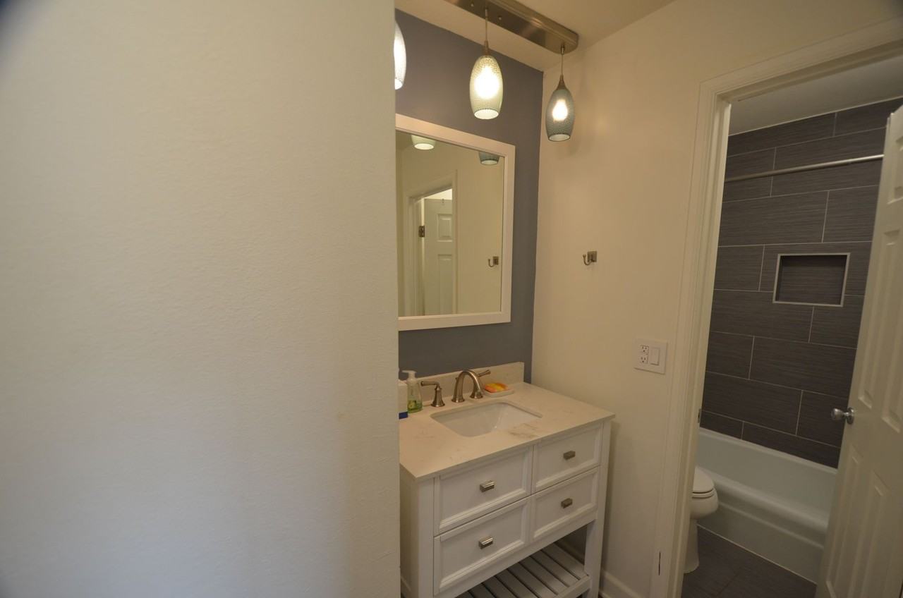 1143 Straight Creek Dr - Photo 7 of 18