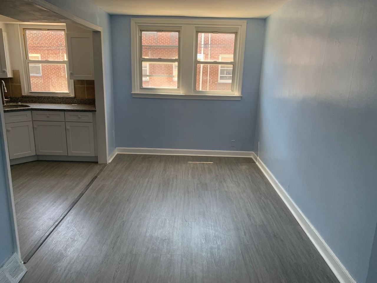 1206 Greeby St - Photo 3 of 15