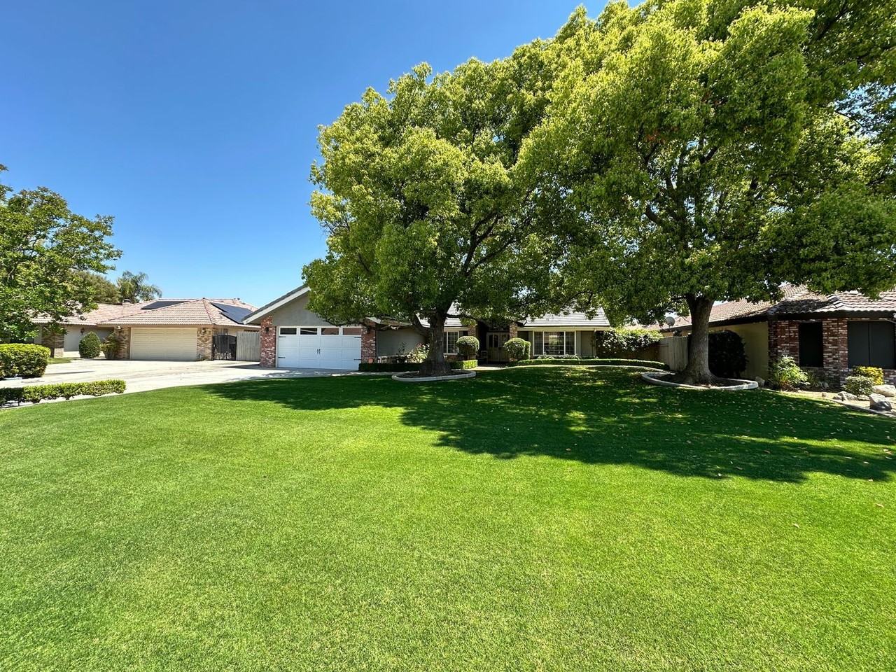 5400 Spring Canyon Ct - Photo 2 of 18