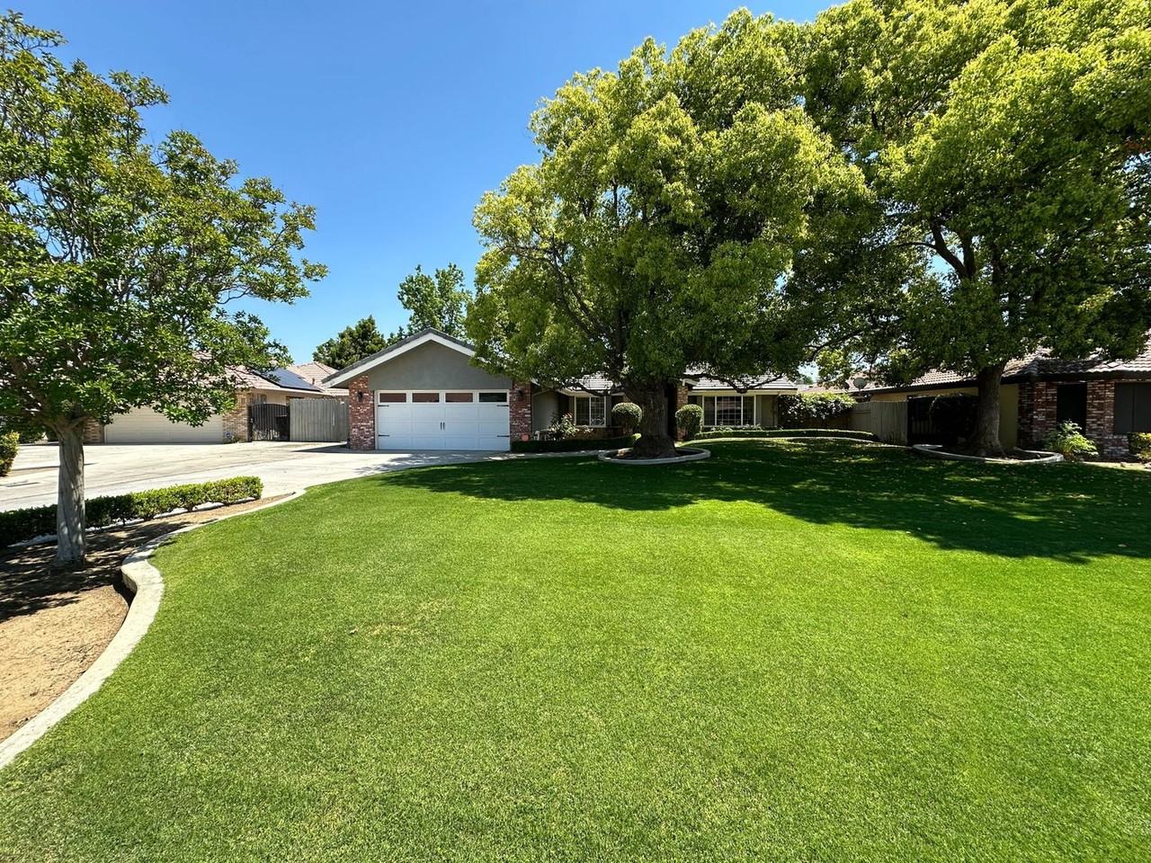 5400 Spring Canyon Ct - Photo 3 of 18