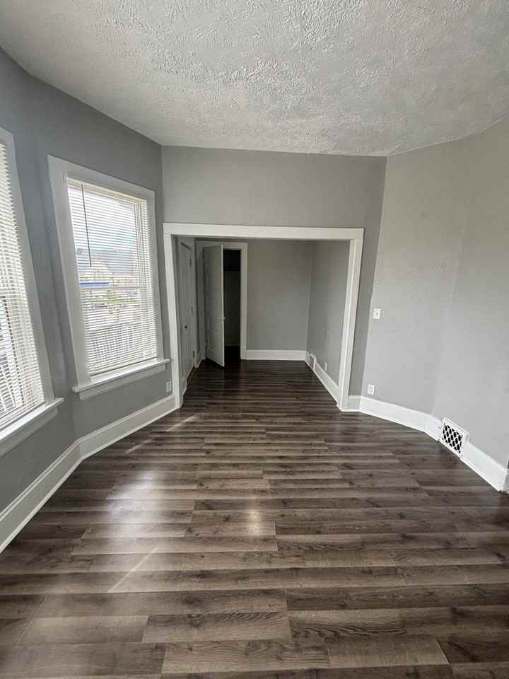 2146 N 35th St - Photo 7 of 15