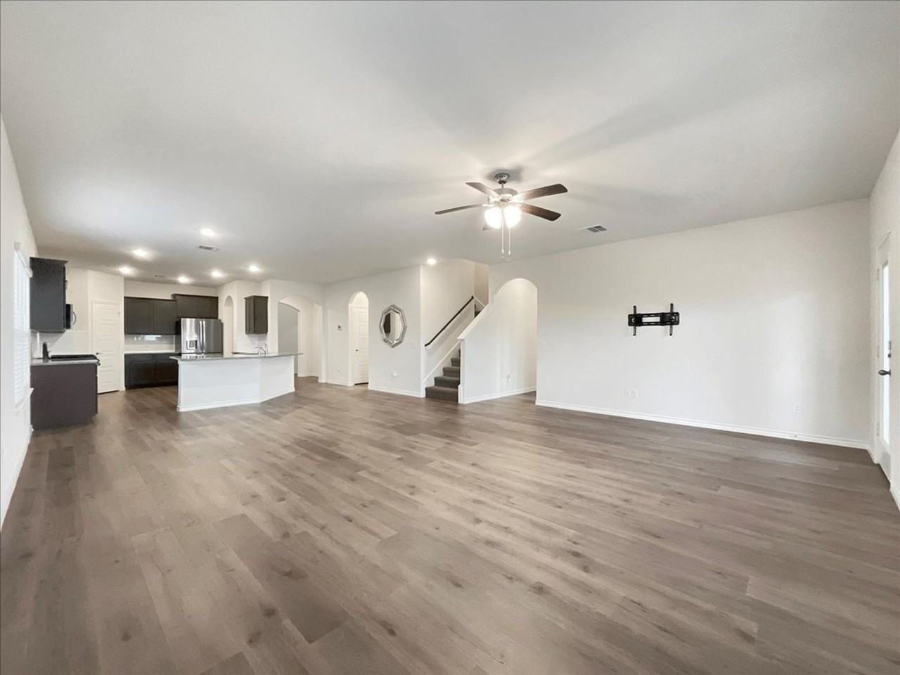 4009 Savoy Way - Photo 3 of 39