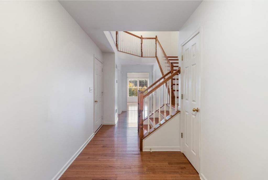 1172 Heron Ct - Photo 3 of 25
