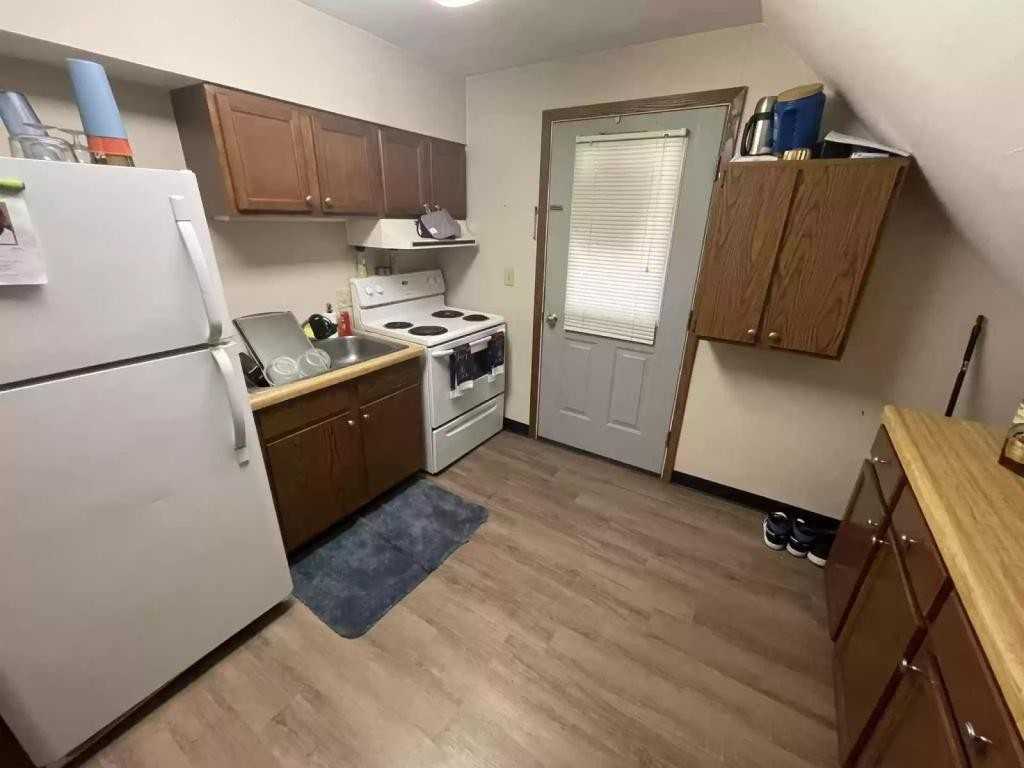 201 State St - Photo 3 of 7