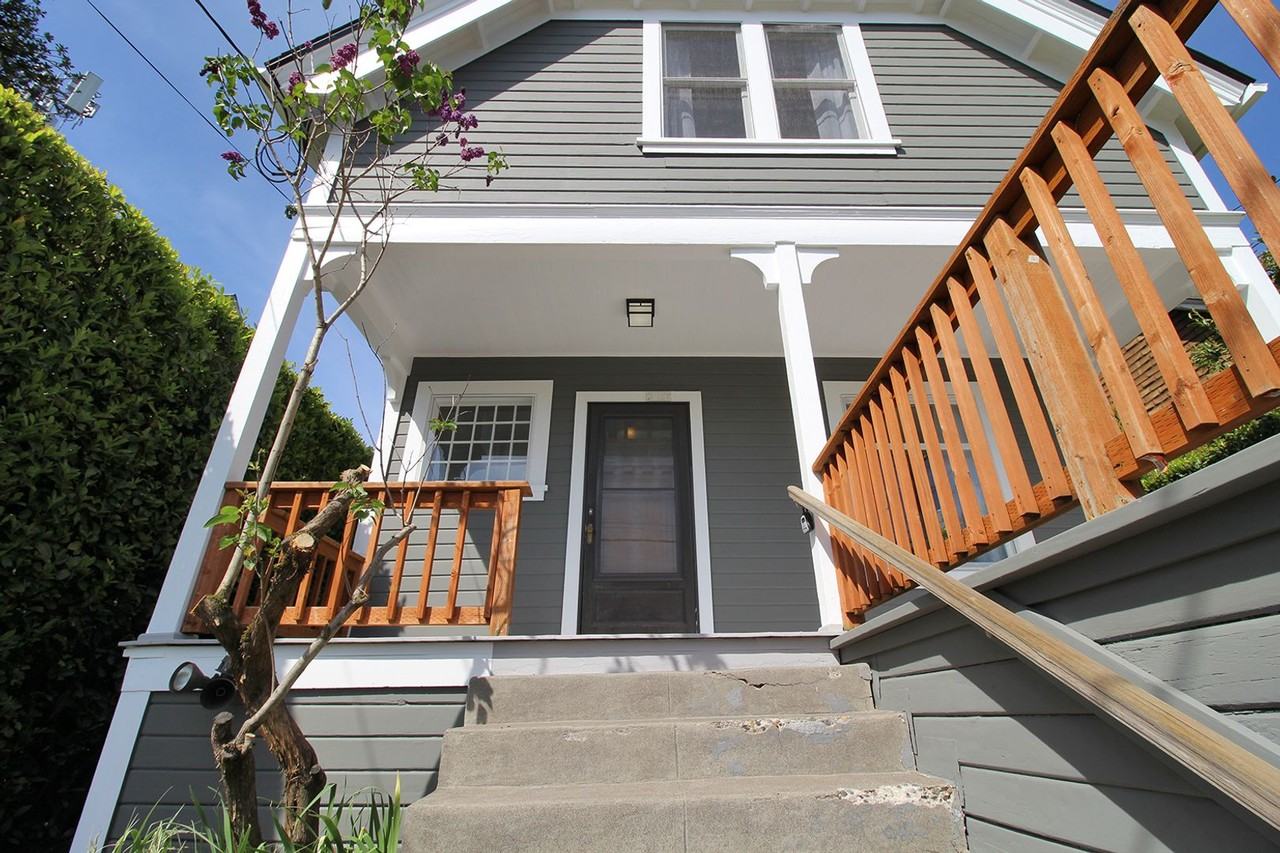 2027 Nw 21st Ave - Photo 2 of 28