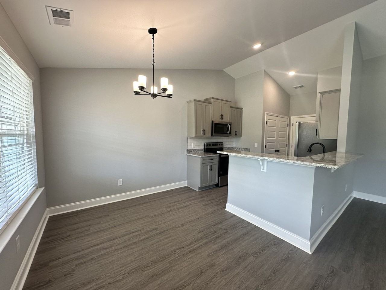 1020 Addler Dr - Photo 6 of 19