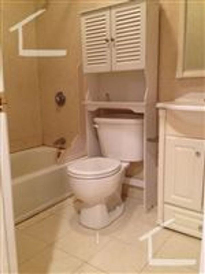 158 Winthrop Rd - Photo 5 of 6