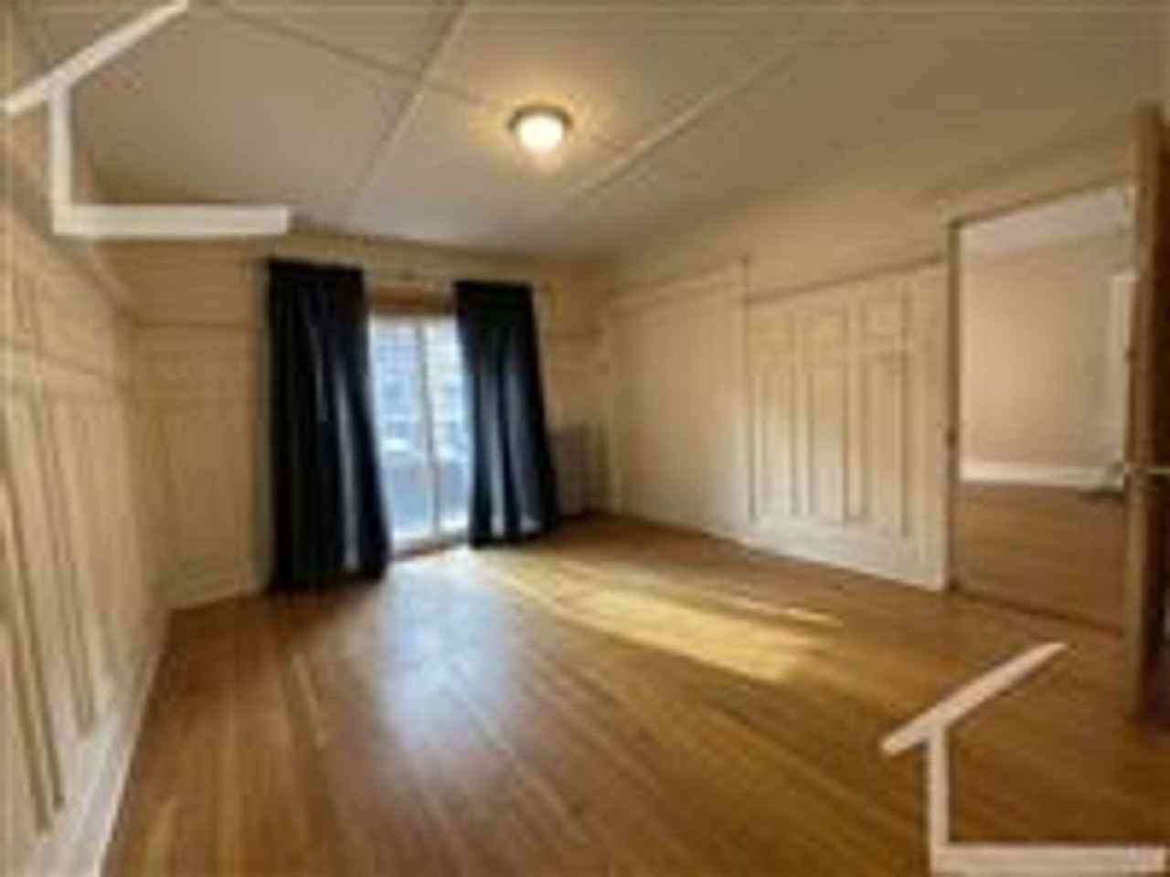 196 Kelton St - Photo 5 of 12