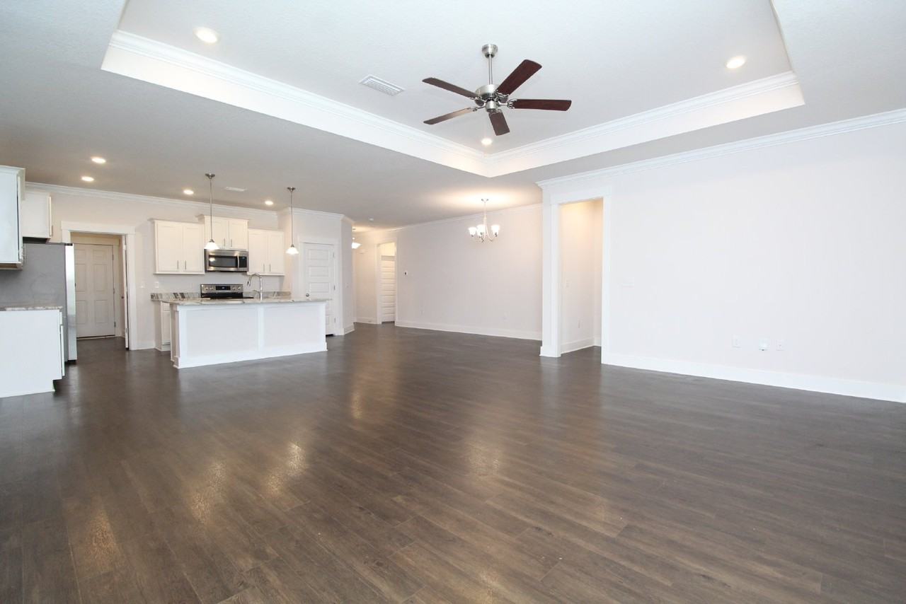 717 Brambling Ct - Photo 2 of 20