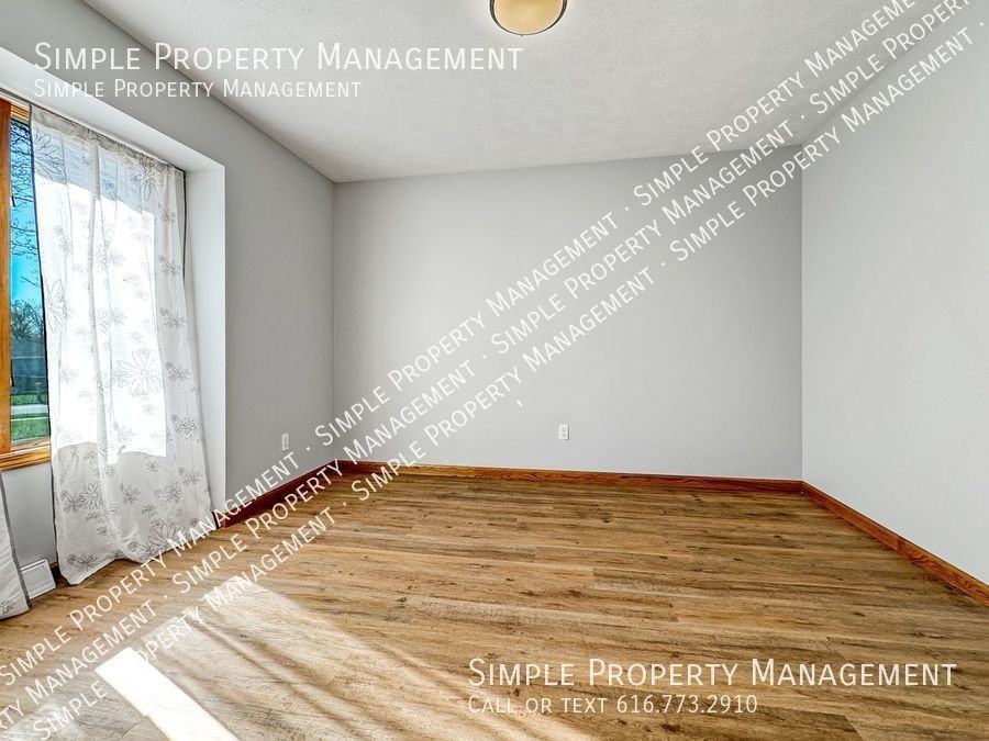 175 Lem Paul St - Photo 2 of 20