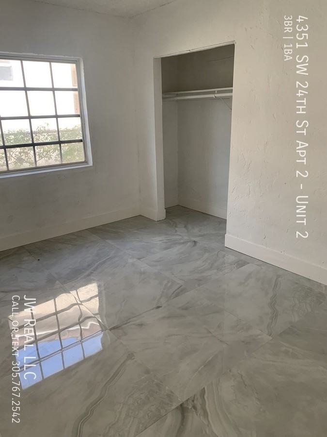 4351 Sw 24th St Apt 2 #2 - Photo 3 of 18