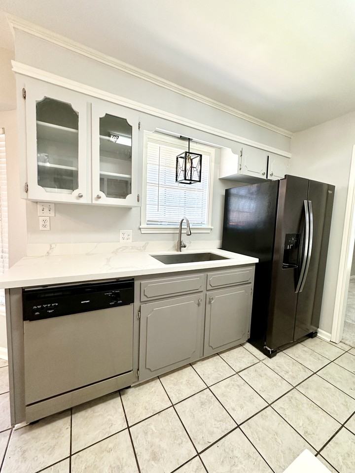 402 Quail Dr #NA - Photo 4 of 19