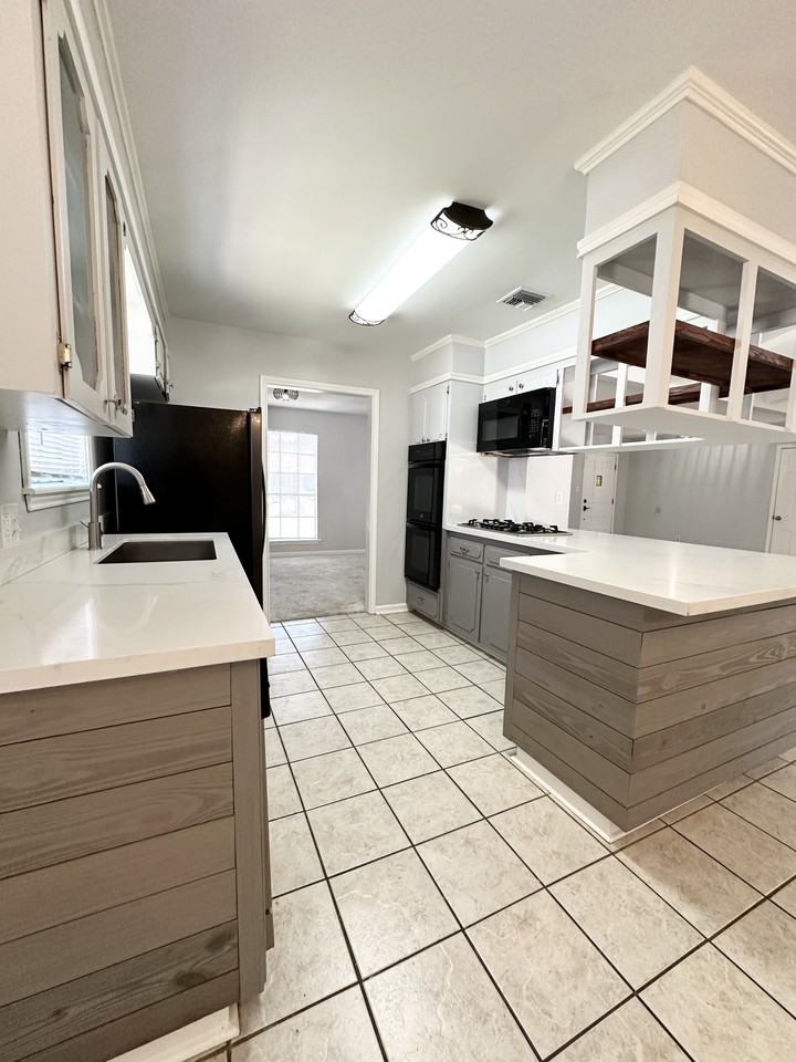 402 Quail Dr #NA - Photo 6 of 19