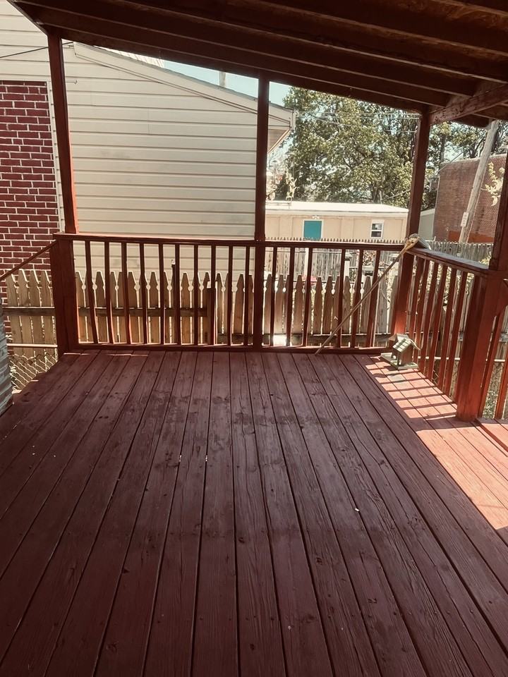 1022 W 3rd St #4 - Photo 5 of 5