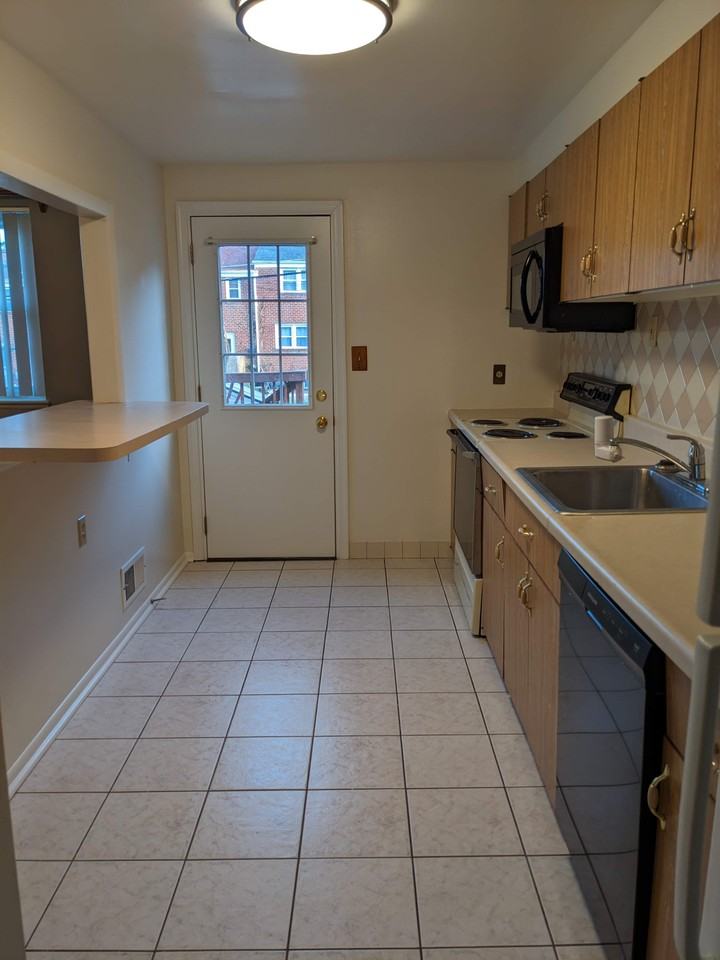 983 Regina Dr #NA - Photo 7 of 25