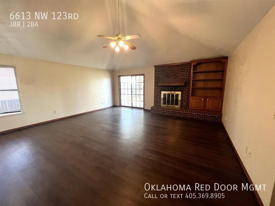 6613 Nw 123rd St - Photo 2 of 34