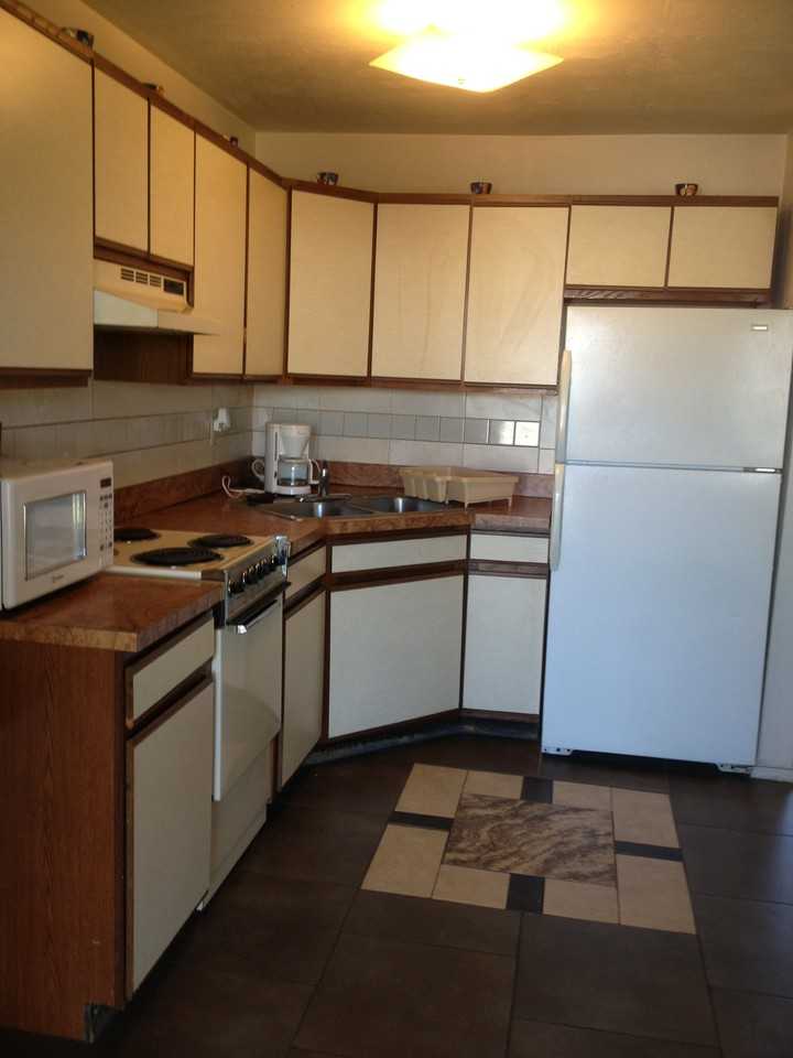 522 Ridgewood Ave #5