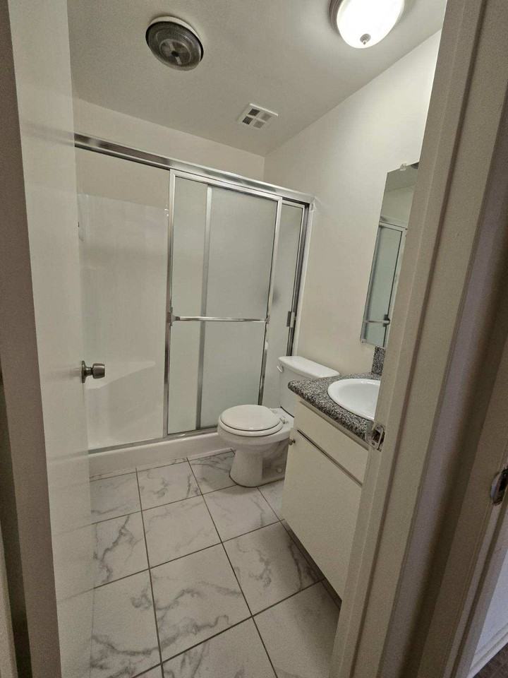 4555 Fulton Ave #310 - Photo 6 of 11