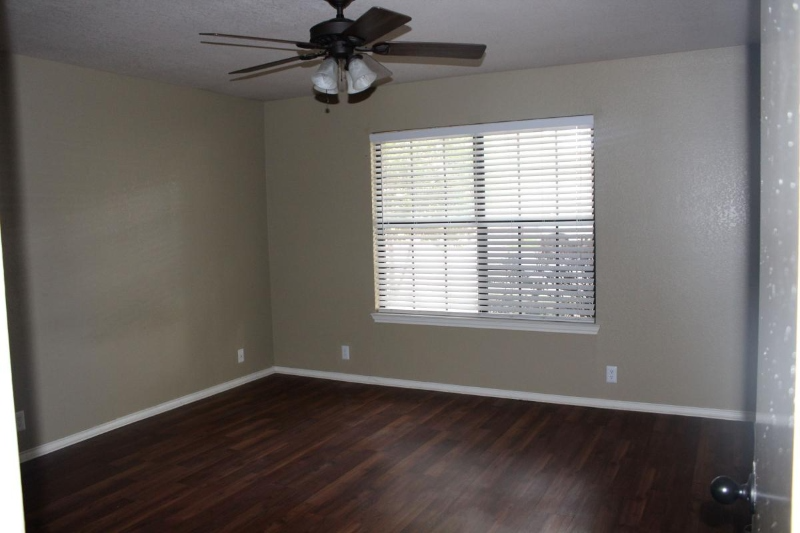 4306 Gleneagles Dr #A - Photo 4 of 14