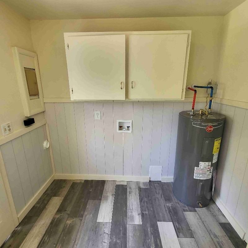 2050 Reggie Dr - Photo 6 of 9