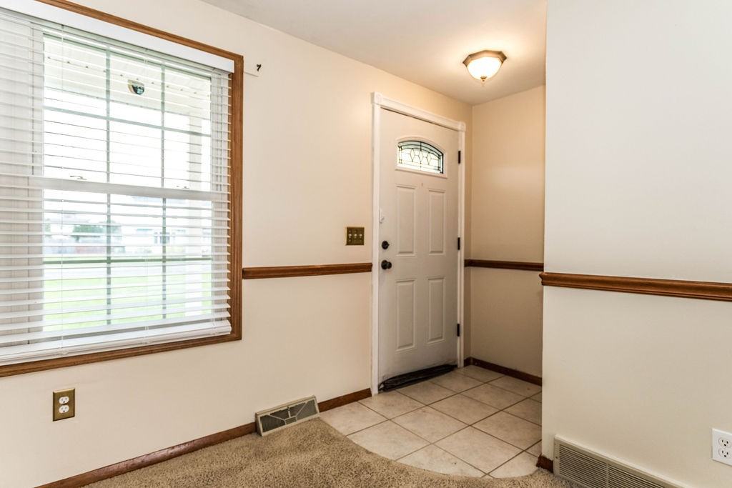 7934 Davis Rd N #1 - Photo 4 of 42