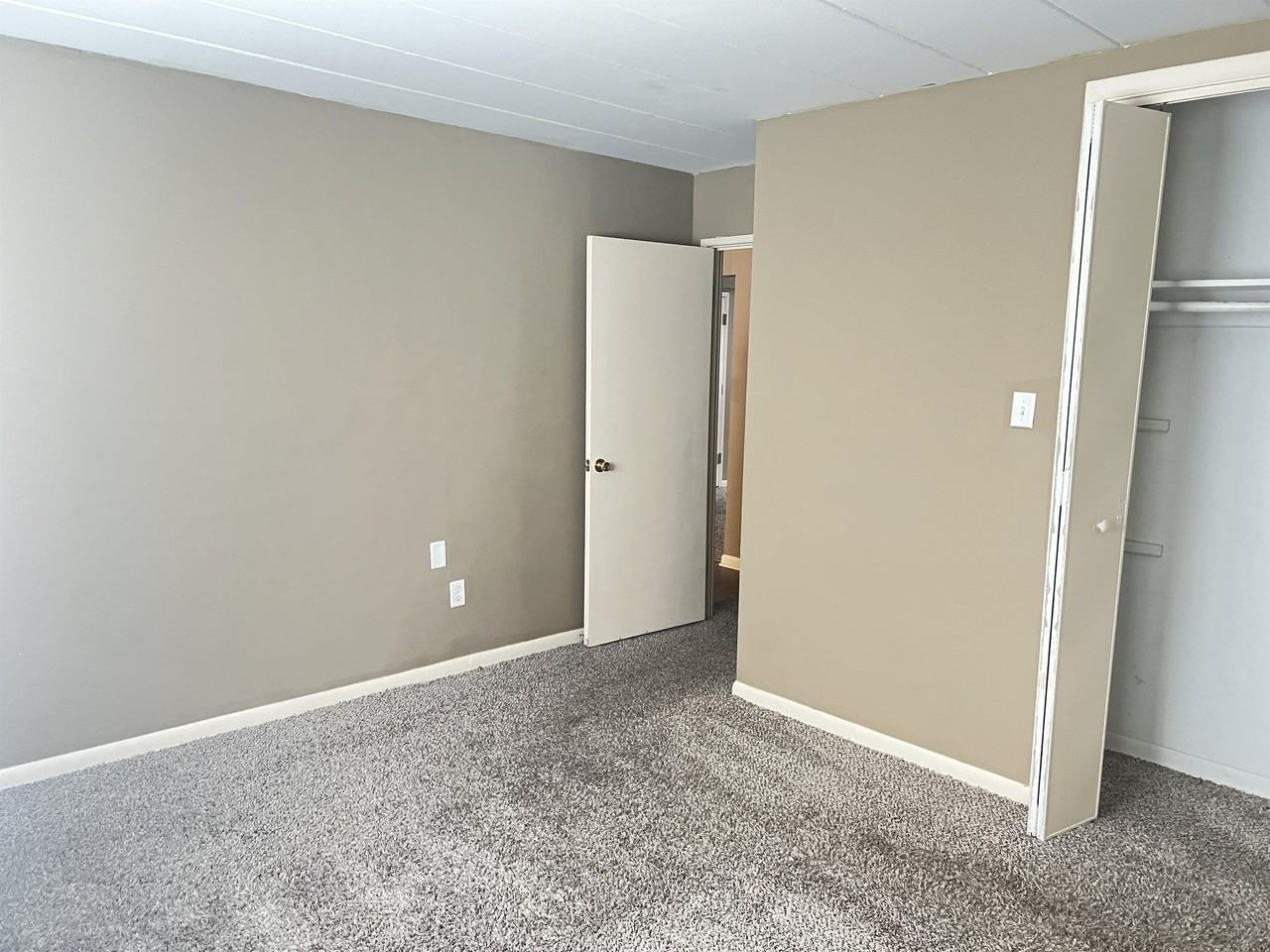 713 W CHURCH ST. - Photo 4 of 22