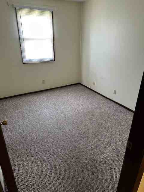 1910 Canterbury Drive - Photo 5 of 7