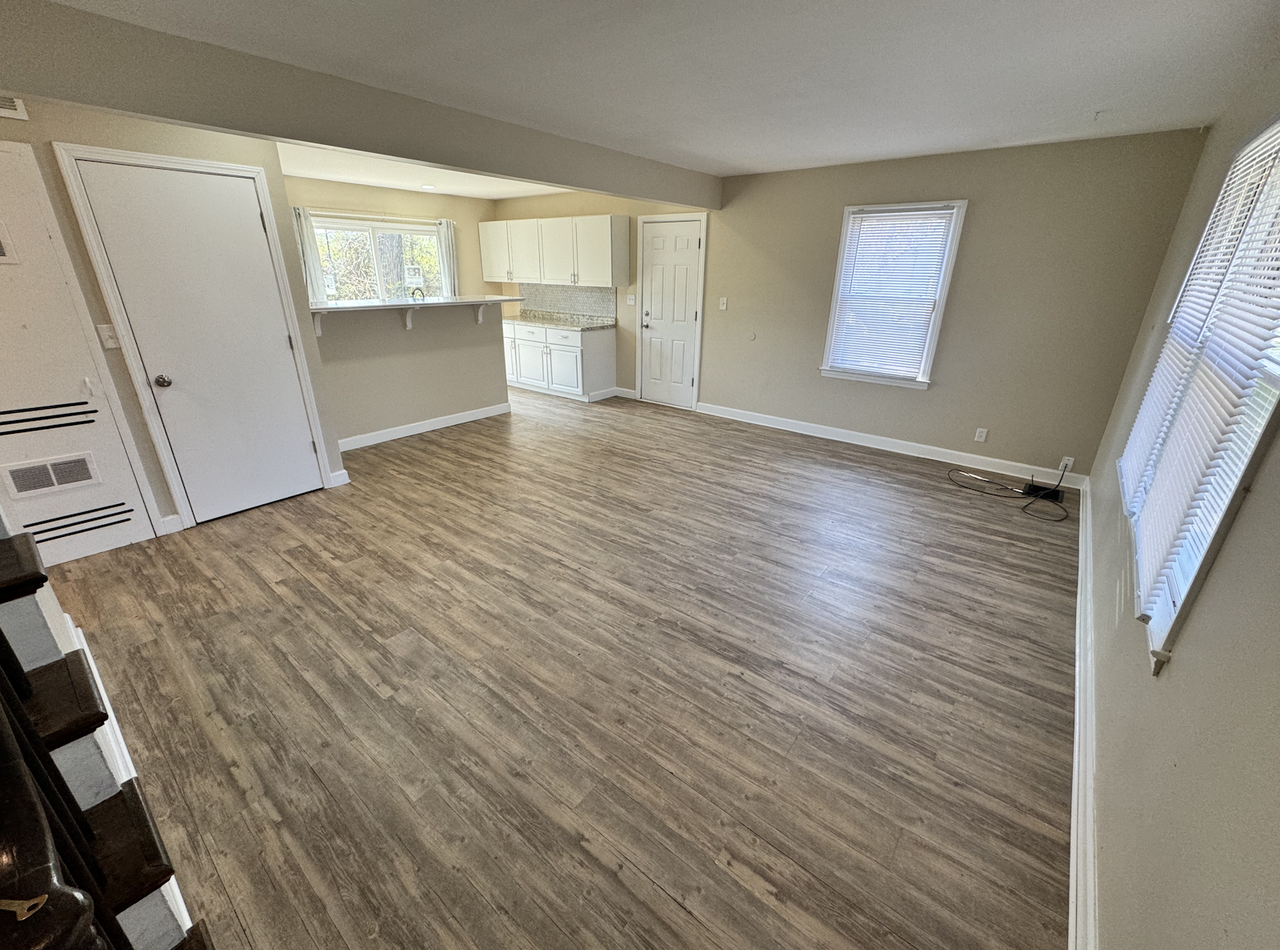 4054 Larkspur Drive - Photo 3 of 13