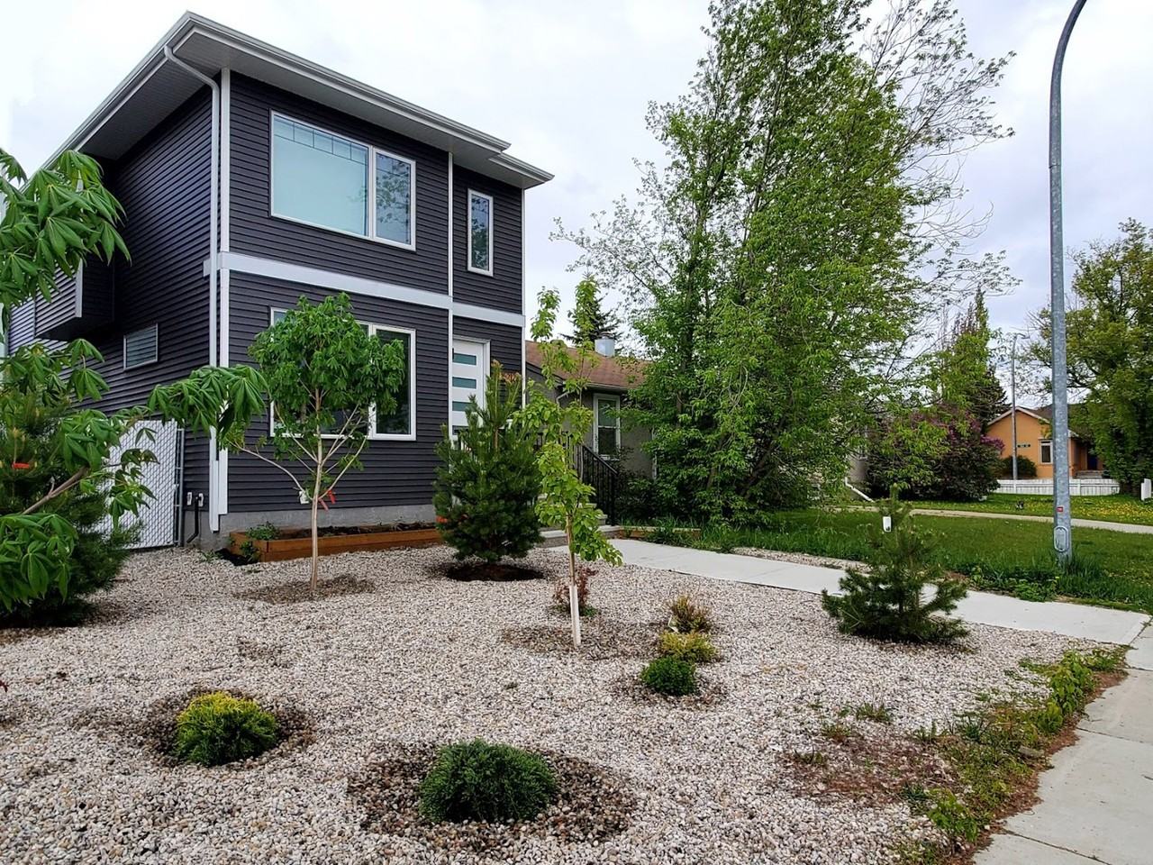 15212 98 Ave Nw Fl Northwestmain - Photo 3 of 9