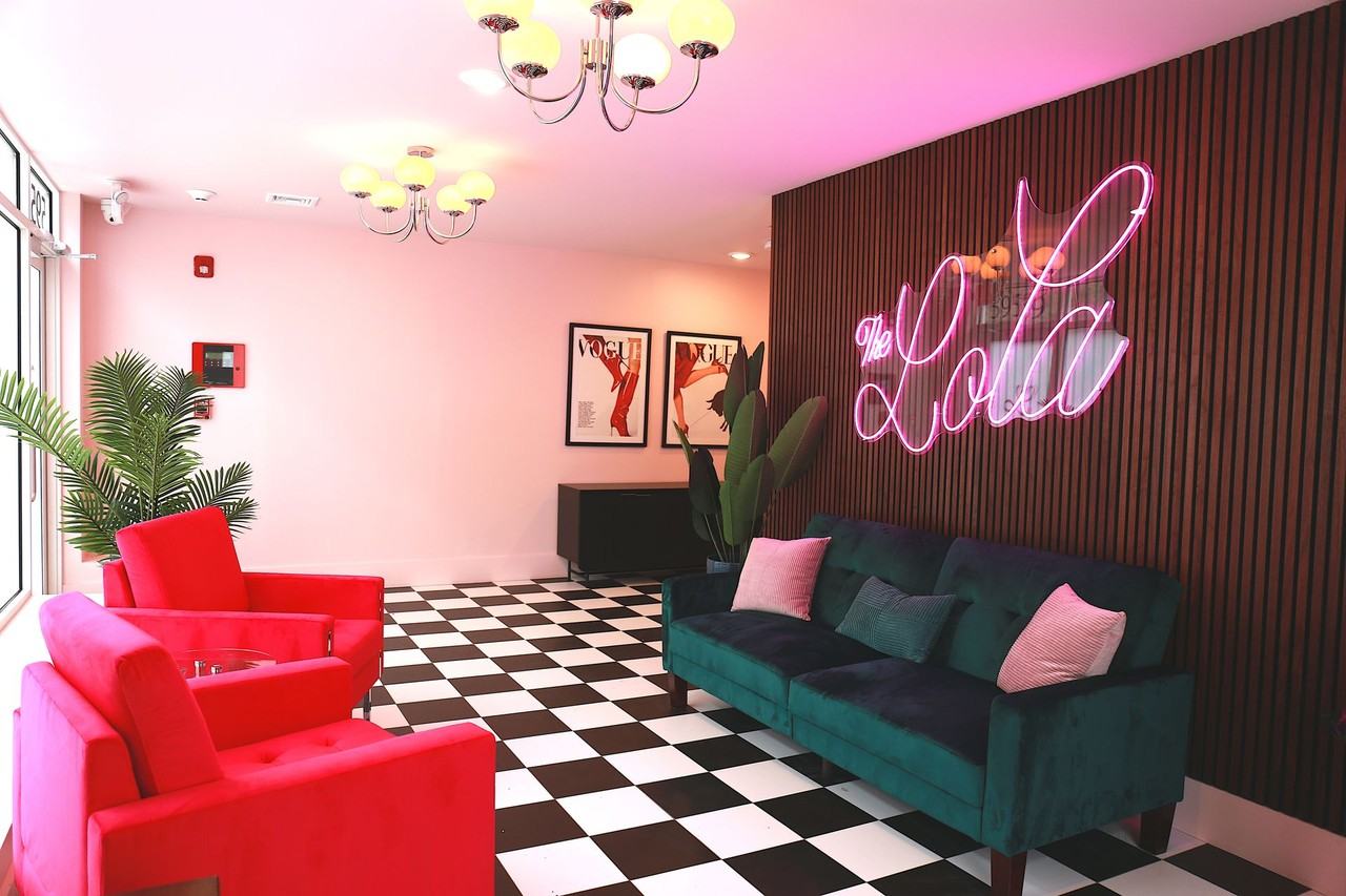 The Lola - Photo 4 of 35