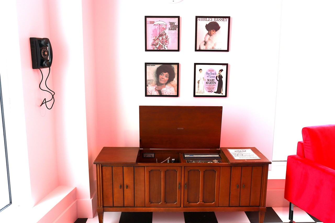 The Lola - Photo 6 of 35