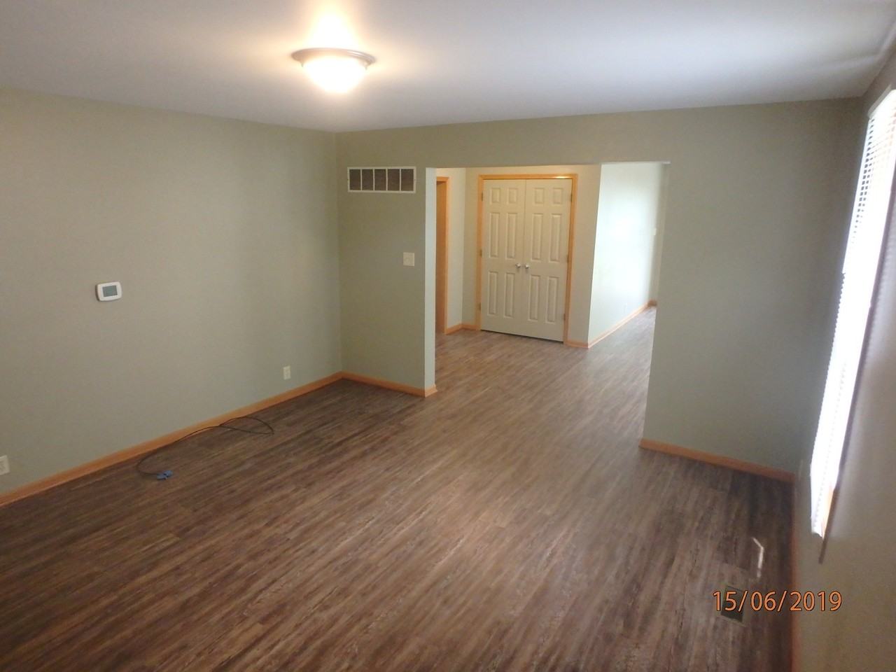 400 Sw Lindenwood Ave - Photo 3 of 11