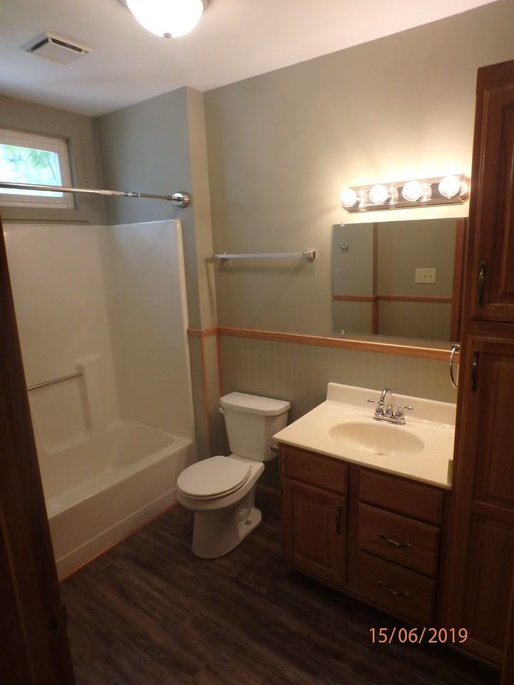 400 Sw Lindenwood Ave - Photo 6 of 11