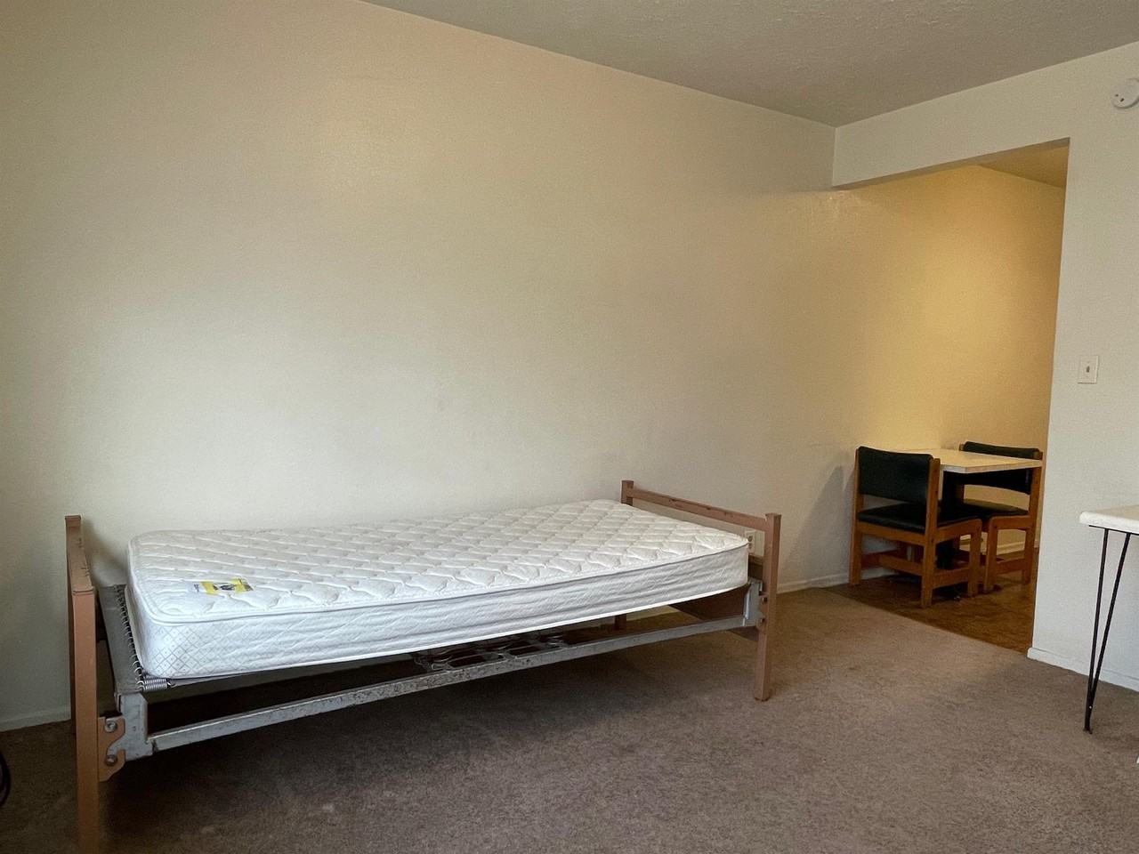 511 S Logan Ave #22 - Photo 2 of 9