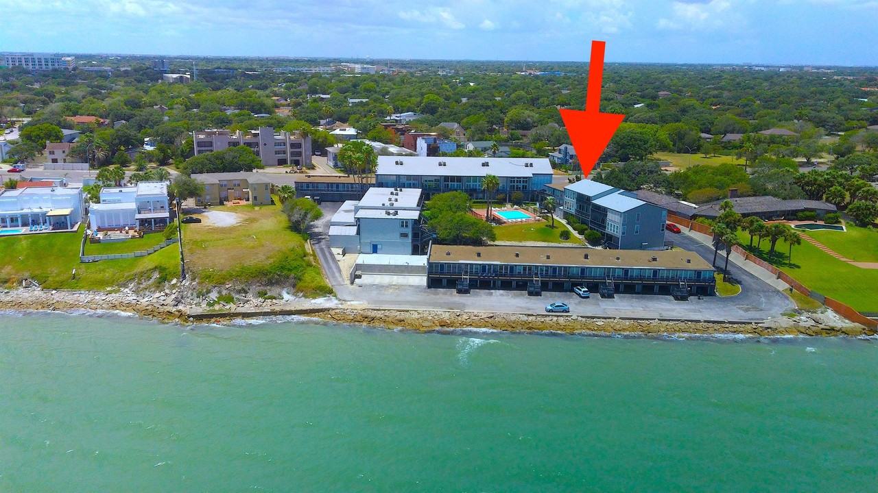 3402 Ocean Dr #1 - Photo 3 of 13